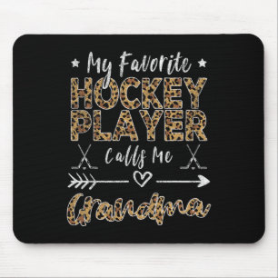 Mein Lieblings-Eishockeyspieler nennt mich Oma Mut Mousepad