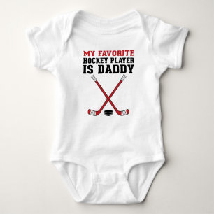 Mein Lieblings-Hockey-Spieler ist Daddy Red Sticks Baby Strampler