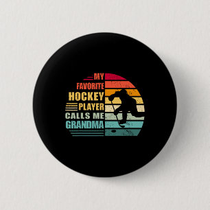Mein Lieblings-Hockeyspieler nennt mich Oma Lustig Button