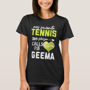 Mein Lieblings-Tennisspieler nennt mich Geema Moth T-Shirt