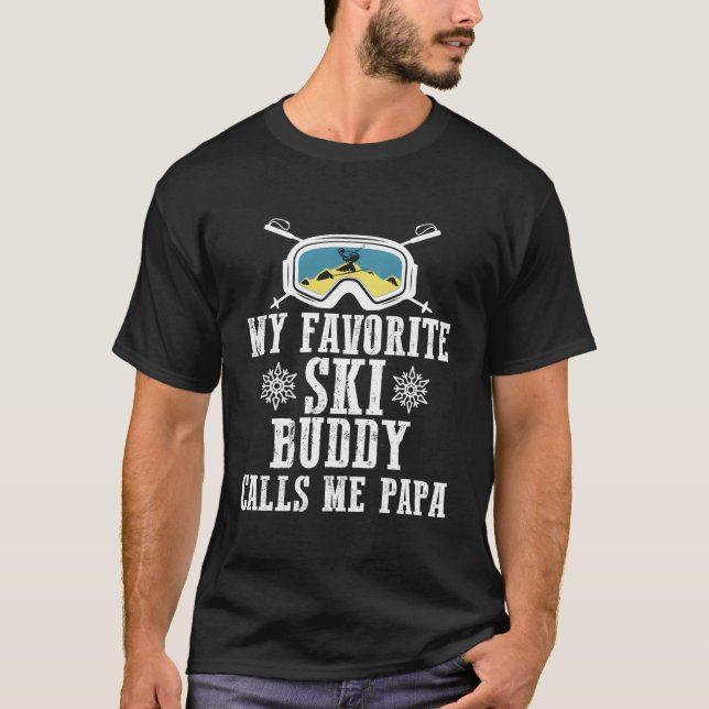 Mein Lieblingskatalog nennt mich Papa Funny Mounta T-Shirt (Vorderseite)