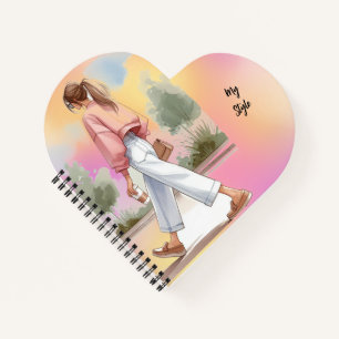 Mein modisches Mädchen mit Coffee Journal Notizbuch