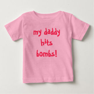 Mein Papa schlägt Bomben! Baby T-shirt