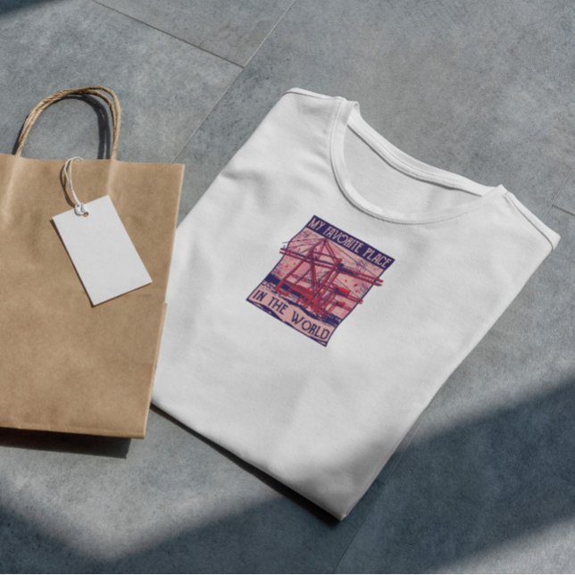 Mein Platz in der Welt T-Shirt (Von Creator hochgeladen)