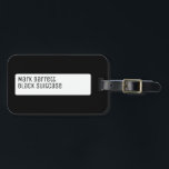 Mein schwarzer Koffer Gepäckanhänger<br><div class="desc">weil jeder einen schwarzen Koffer hat...  ein schwarz-schwarzer Hintergrund mit einem weißen Quadrat,  um deinen Namen hinzuzufügen.</div>