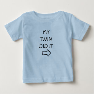 **MEIN TWIN*** HAT DEN T - SHIRT DES KINDES GESCHA