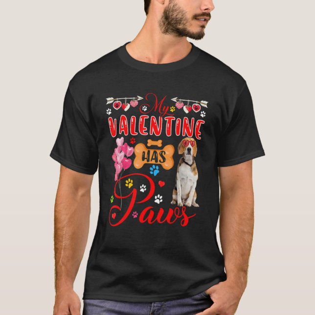 Mein Valentin hat Paws Niedliche Beagle Sonnenbril T-Shirt (Vorderseite)