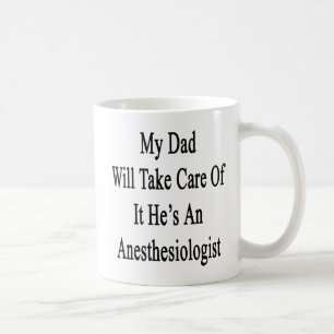 Mein Vater kümmert sich um ihm, das er ein Tasse