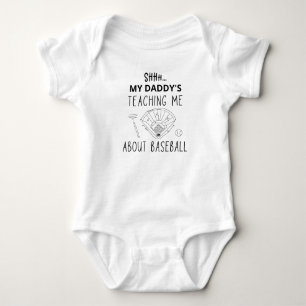 Mein Vater unterrichtet mich über Baseball sport Baby Strampler