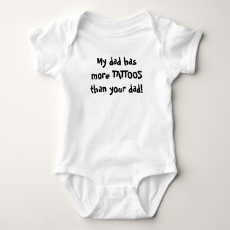 Mein Vati hat mehr TÄTOWIERUNGEN als Ihr Vati! Baby Strampler