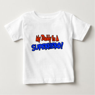 Mein Vati ist ein Superheld Baby T-shirt