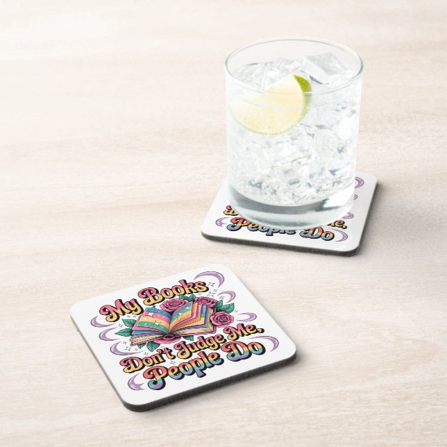 Meine Bücher beurteilen mich nicht... Getränkeuntersetzer (Rechte Seite)