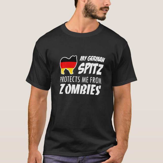 Meine deutsche Spitz schützt mich vor Zombies T-Shirt (Vorderseite)