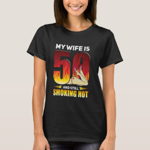 Meine Ehefrau ist 50 und immer noch rauchen heiße T-Shirt