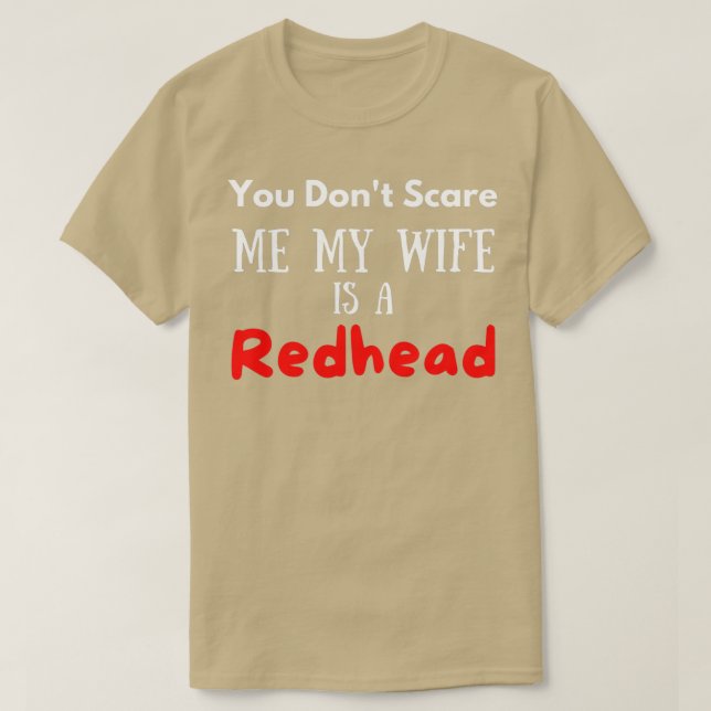 Meine Ehefrau ist ein Redhead-Zitat T-Shirt (Design vorne)