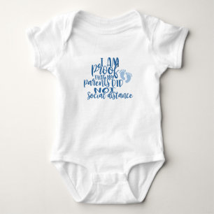 Meine Eltern hielten keinen sozialen Abstand Baby- Baby Strampler