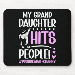 Meine Enkelin trifft Leute Proud Karate Granny G Mousepad