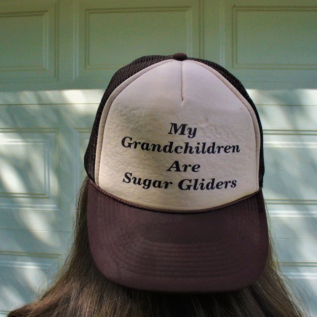 Meine Enkelkinder sind Zuckergrüber Truckerkappe (My Grandchildren Are Sugar Gliders Trucker Hat)