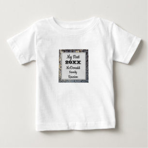 Meine erste Familie Wiedersehen Modern Tile Mosaik Baby T-shirt
