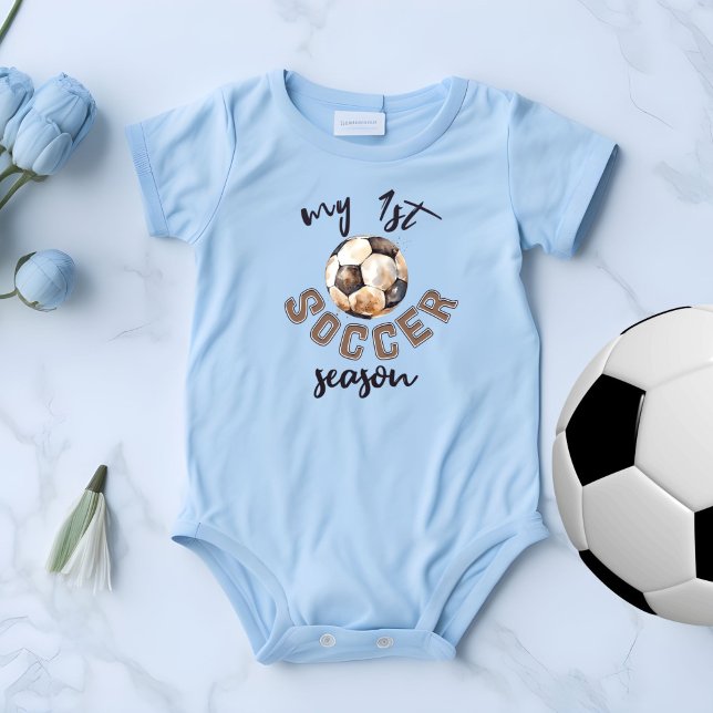 Meine erste Fußballsaison Wasserfarbenball-Ball Baby Strampler (Von Creator hochgeladen)