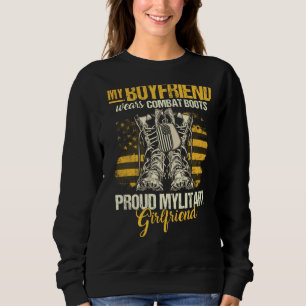Meine Freundin trägt Kampfstiefel Militärmädchen Sweatshirt