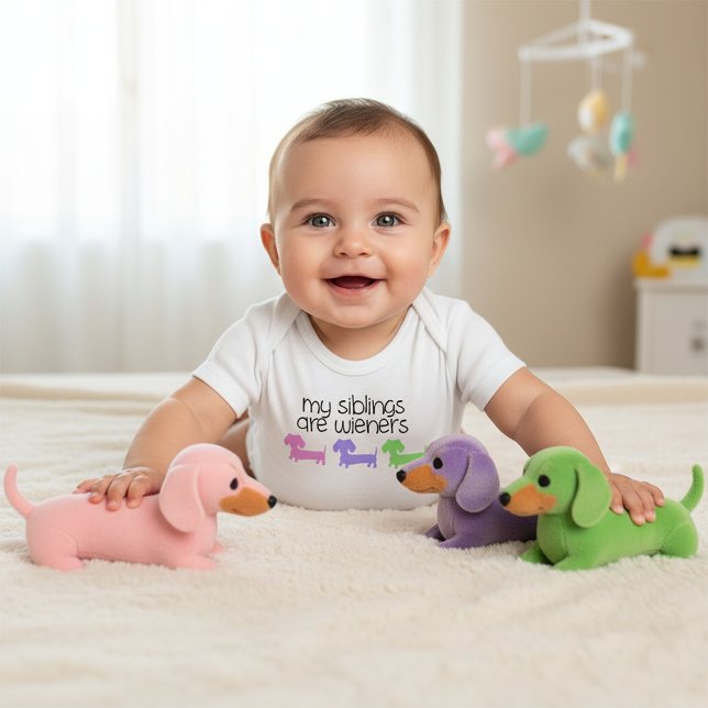 Meine Geschwister sind Dackeln Hunde | Babyduschge Baby Strampler (My siblings are wieners - baby shower gift for dachsund mamas)
