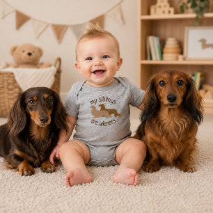 Meine Geschwister sind Langhaar-Wiener-Dachshunde Baby Strampler