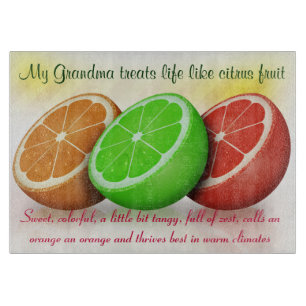 Meine Großmutter ist wie Zitrusfrucht Schneidebrett