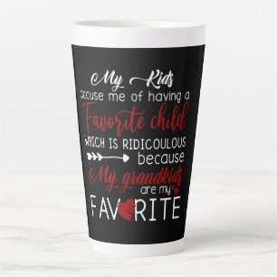 Meine Kinder beschuldigen mich, ein liebes Kind zu Milchtasse