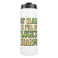 Meine Klasse ist voll von glücklichen Charmen Patr