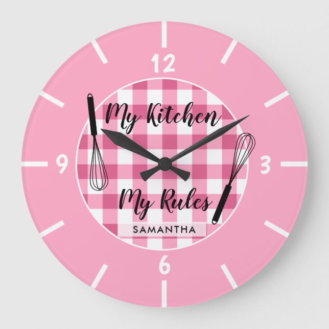 Meine Küche Meine Regeln Rosa Gingham Bauernhof Große Wanduhr (Vorderseite)