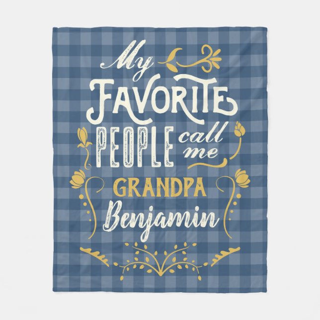 Meine Lieblingsmenschen nennen mich Opa Blue Gingh Fleecedecke (Vorderseite)