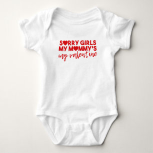 Meine Mama ist mein Valentine Baby Strampler
