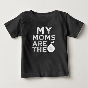 Meine Mütter sind das komische Baby-Shirt Baby T-shirt