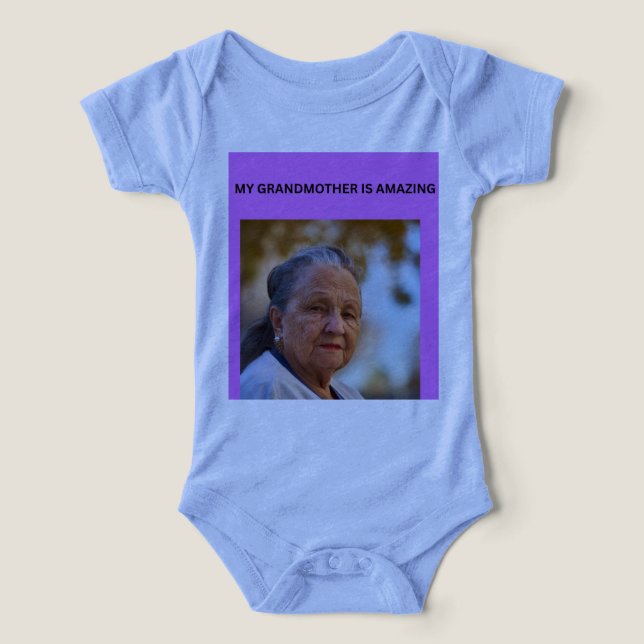 MEINE OMA IST ERSTAUNLICH  (Design Vorderseite)