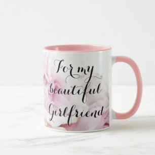 Meine schöne Freundin hübsch in rosa Rosenblüten Tasse
