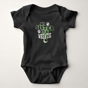 Meine Schwester ist ein Witz, der sich so richtig Baby Strampler
