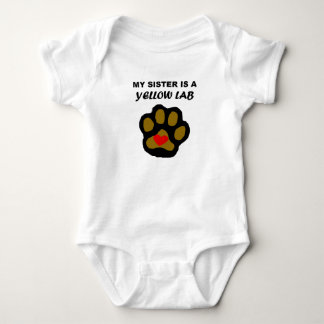 Meine Schwester ist Gelbe Labrador Baby Strampler