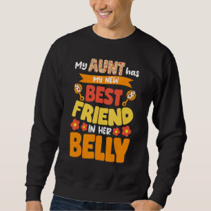 Meine Tante hat meine neue beste Freundin in ihrem Sweatshirt