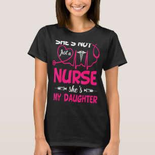 Meine Tochter ist ein Krankenschwester, der Mama-V T-Shirt