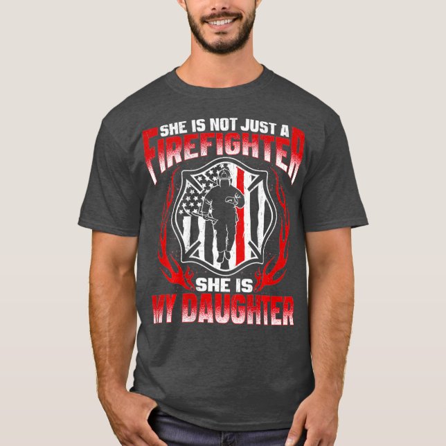 Meine Tochter ist eine Feuerwehrheldtochter-Mama,  T-Shirt (Vorderseite)