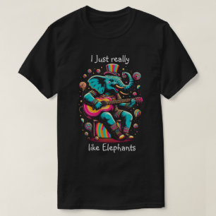 Melodic Pachyderm: Elefant Strumming a Gitarre T-Shirt