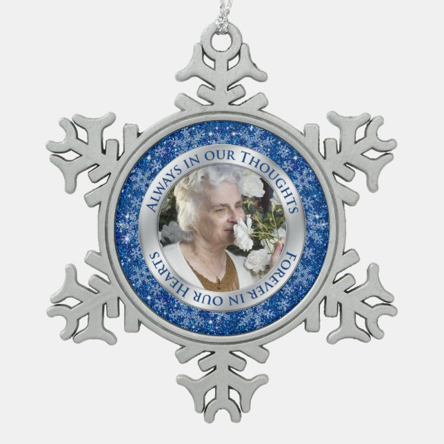 Memorial Foto Christmas Blue Silver Schneeflocken Zinn-Ornament (Vorderseite)