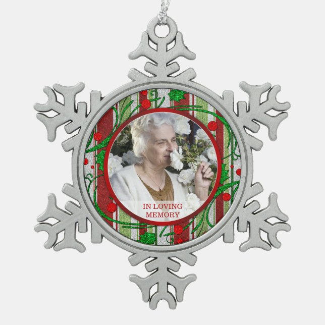 Memorial Foto Weihnachten Holly Berries Schneeflocken Zinn-Ornament (Vorderseite)
