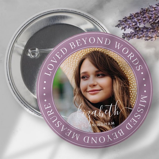 Memorial Loved Beyond Words Elegantes Chic Foto Button (Von Creator hochgeladen)