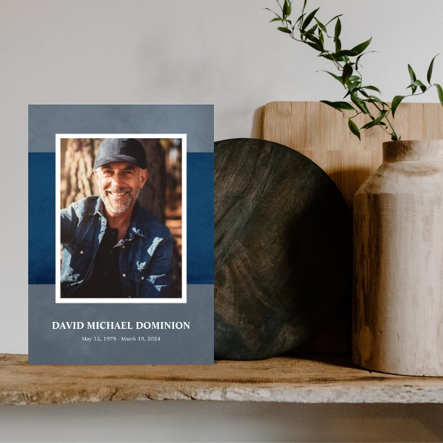 Memorial-Programm für das blaugraue Foto Programm (Von Creator hochgeladen)