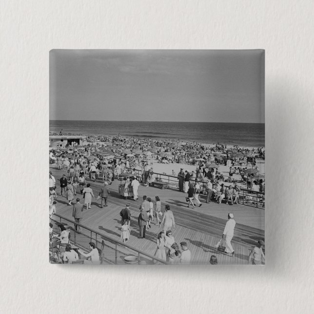 Menge am Strand Button (Vorderseite)