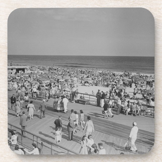 Menge am Strand Untersetzer (Vorderseite)
