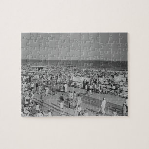 Menge auf Strand Puzzle