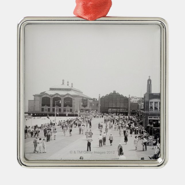 Mengen Ornament Aus Metall (Vorne)